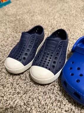 Native Kids Slip-On Water Shoes in Navy with White Toe
